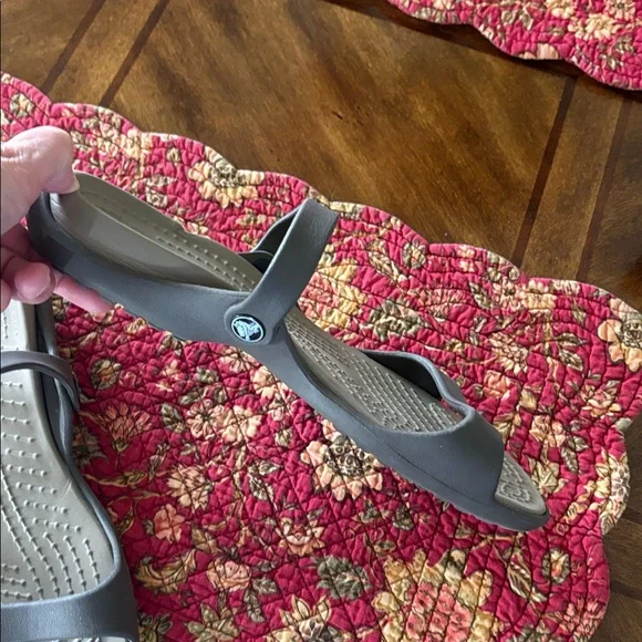 CROCS Brown Slide Sandals - Picture 5 of 6